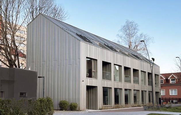 PLAC TEATRALNY/CHROBREGO 52